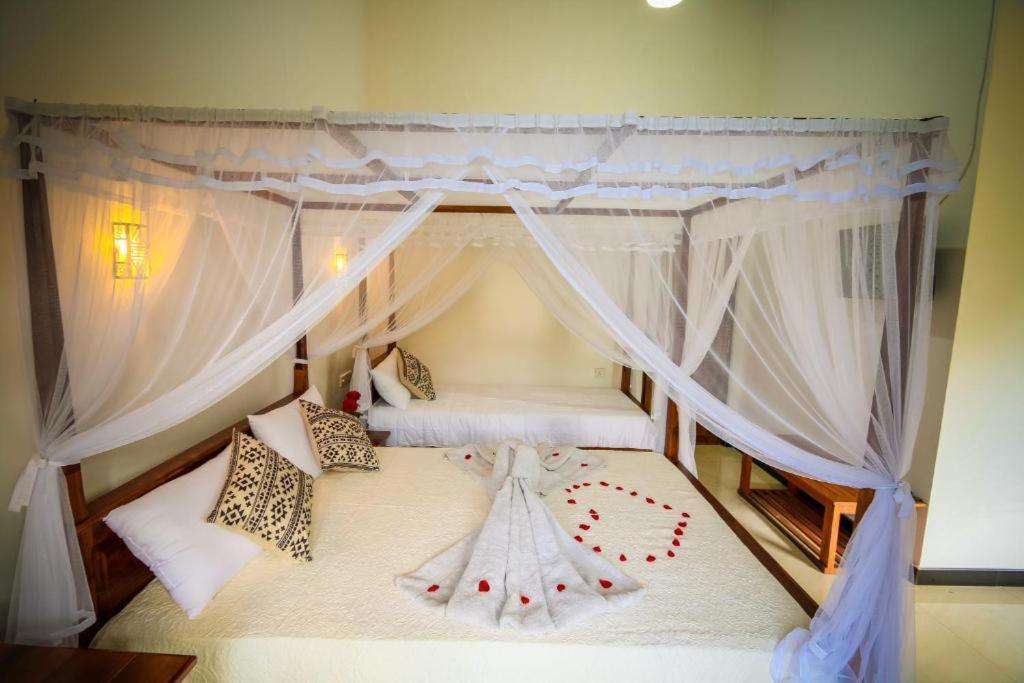 Mount Pleasant Ella Apartment Bagian luar foto